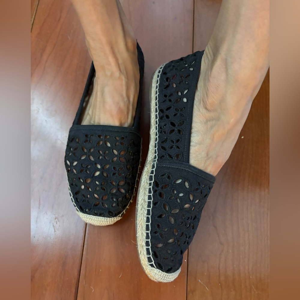 Michael Kors Darci perforated canvas espadrilles in black Size 7 EUC